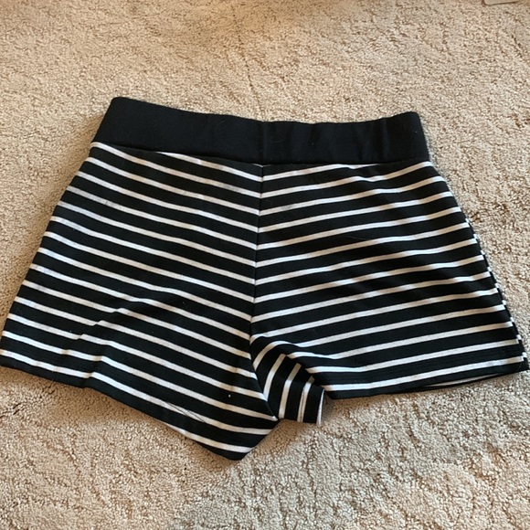 monteau striped shorts size M - Picture 2 of 3